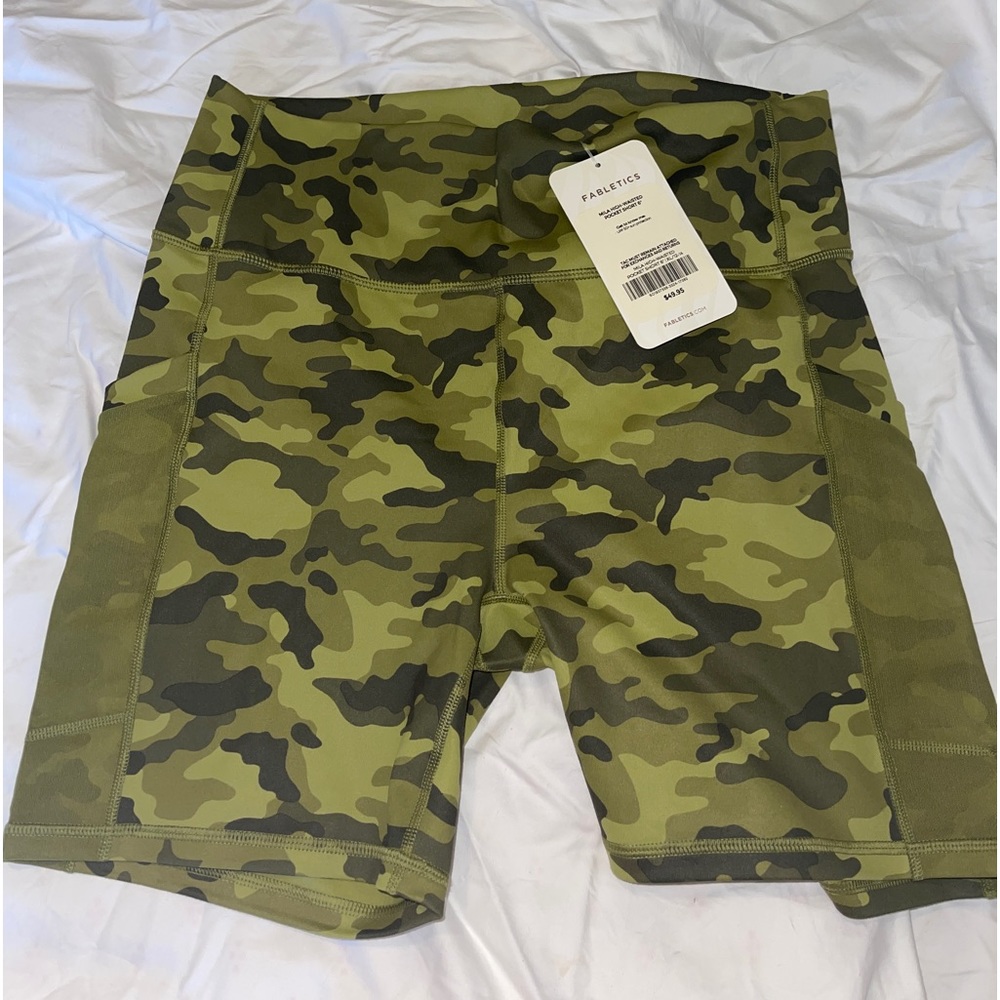 Fabletics Powerhold shorts xl new with tags